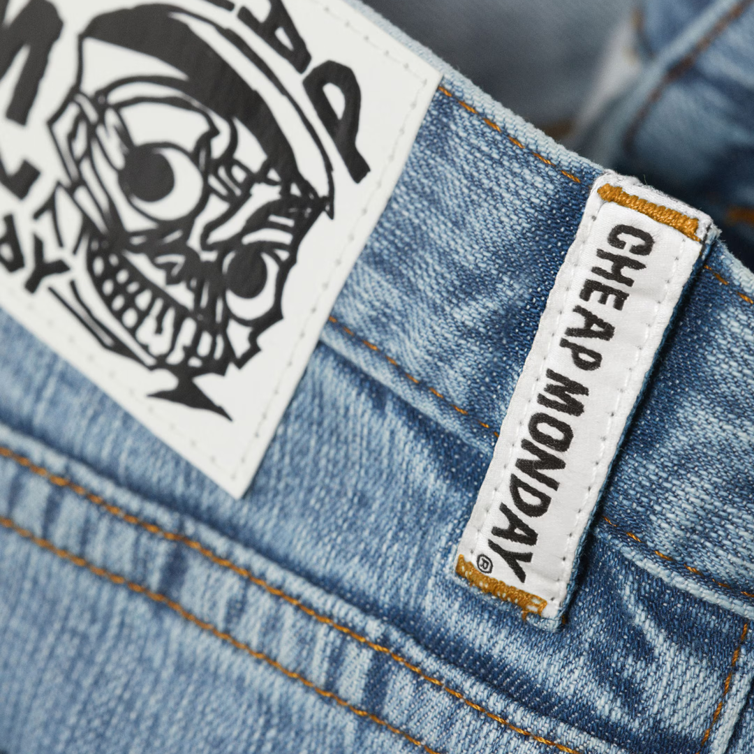 ISSUE LOW WAIST SLIM TAPERED JEANS (US Blue)