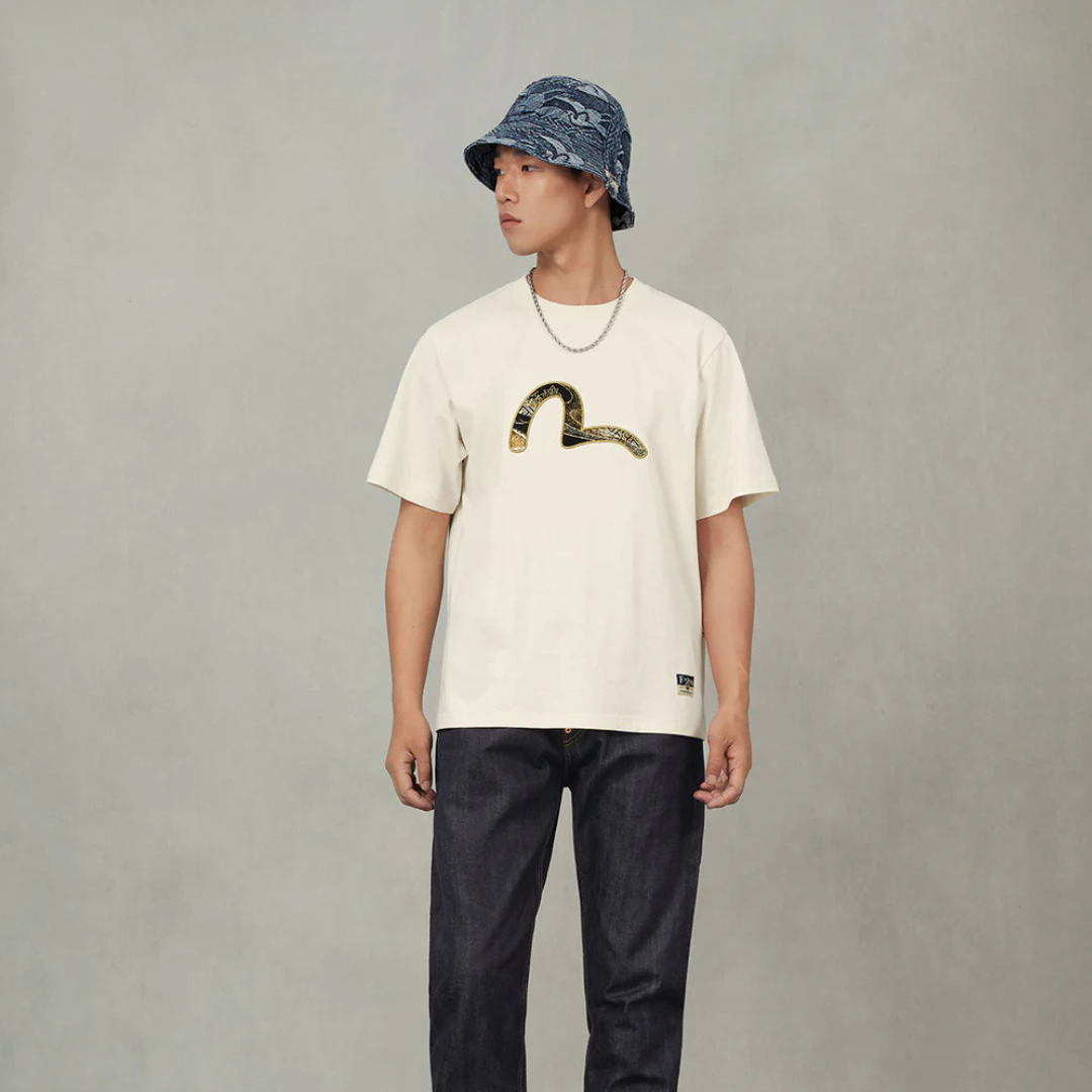 Brocade Seagull Appliqué Regular Fit Short Sleeves T-shirt