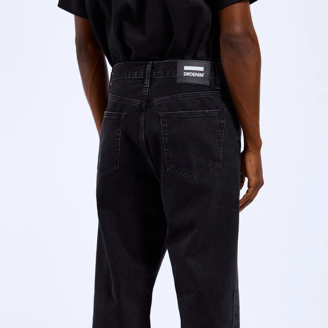 OMAR Worn Black