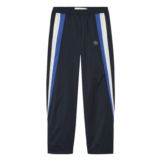 TRACK PANTS NIGHT